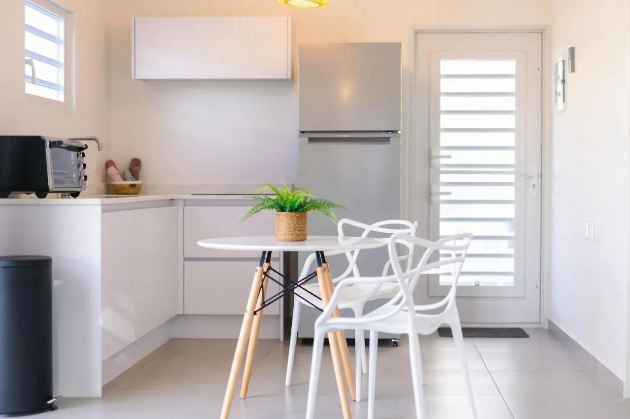 Casa Petra Paula Apartment Willemstad
